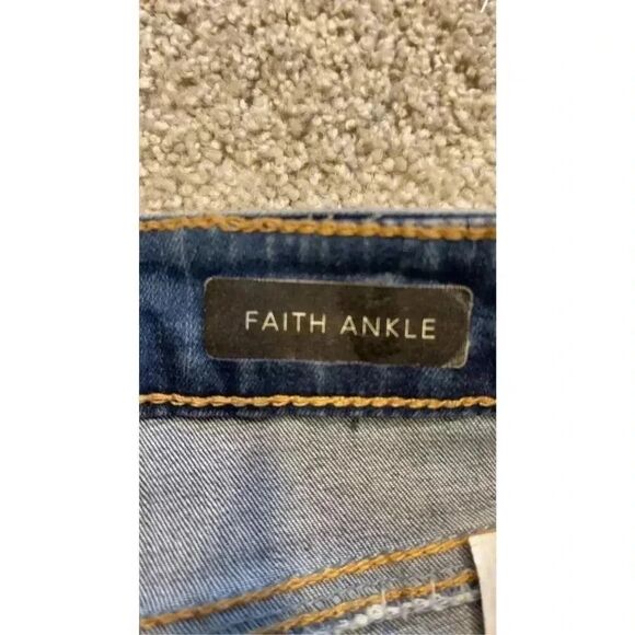 Miraclebody Blue Skinny Jeans Size 6 Floral Embroidered Ankle-Length Denim - Picture 4 of 5